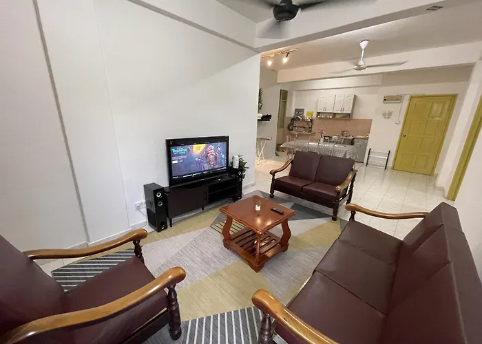 Peaceful Pines 4 Rooms Full Ac & Netflix By Ezyroom Melaka
