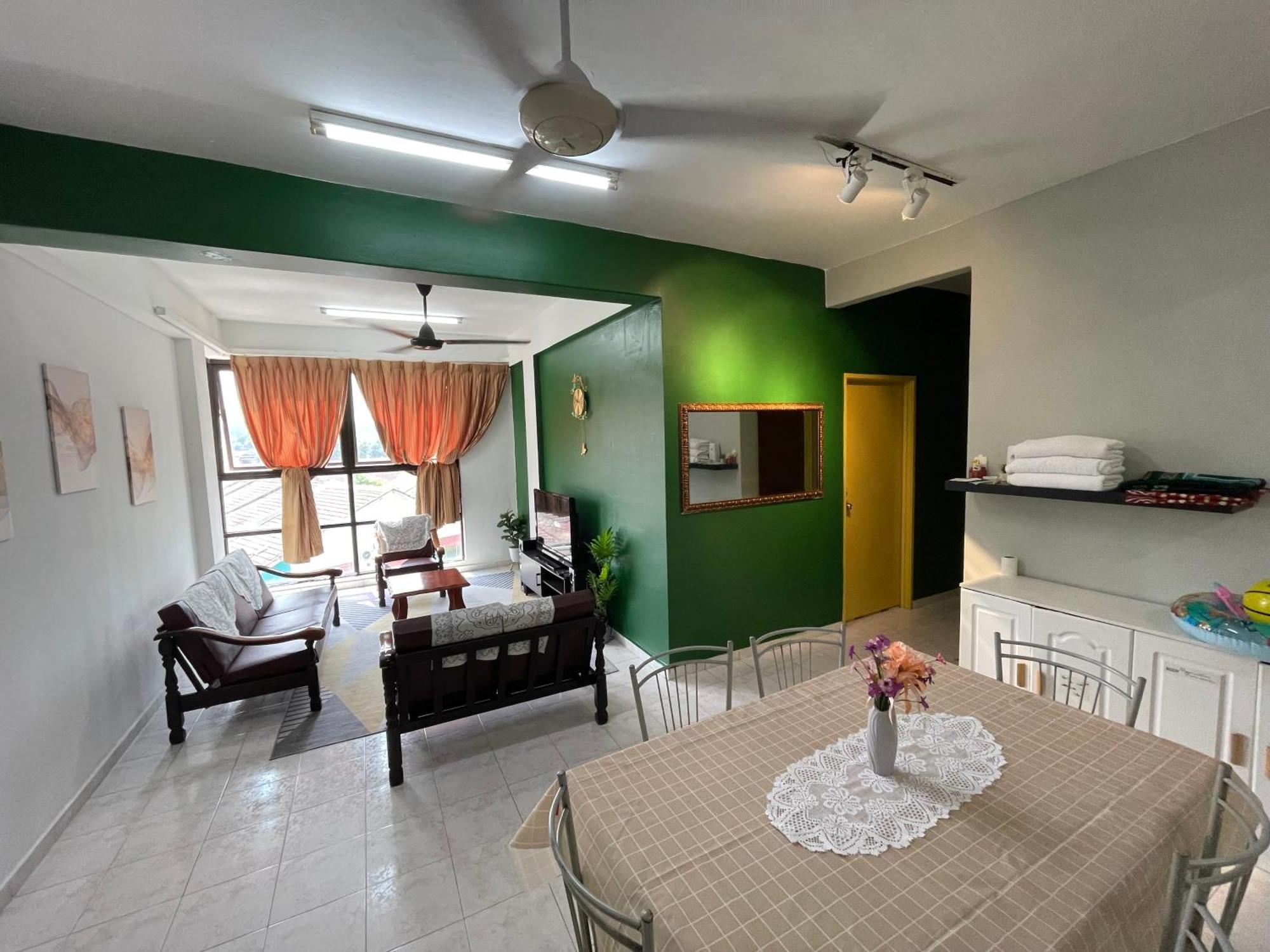 Apartment Peaceful Pines 4 Full Ac & Netflix By Ezyroom Melaka *